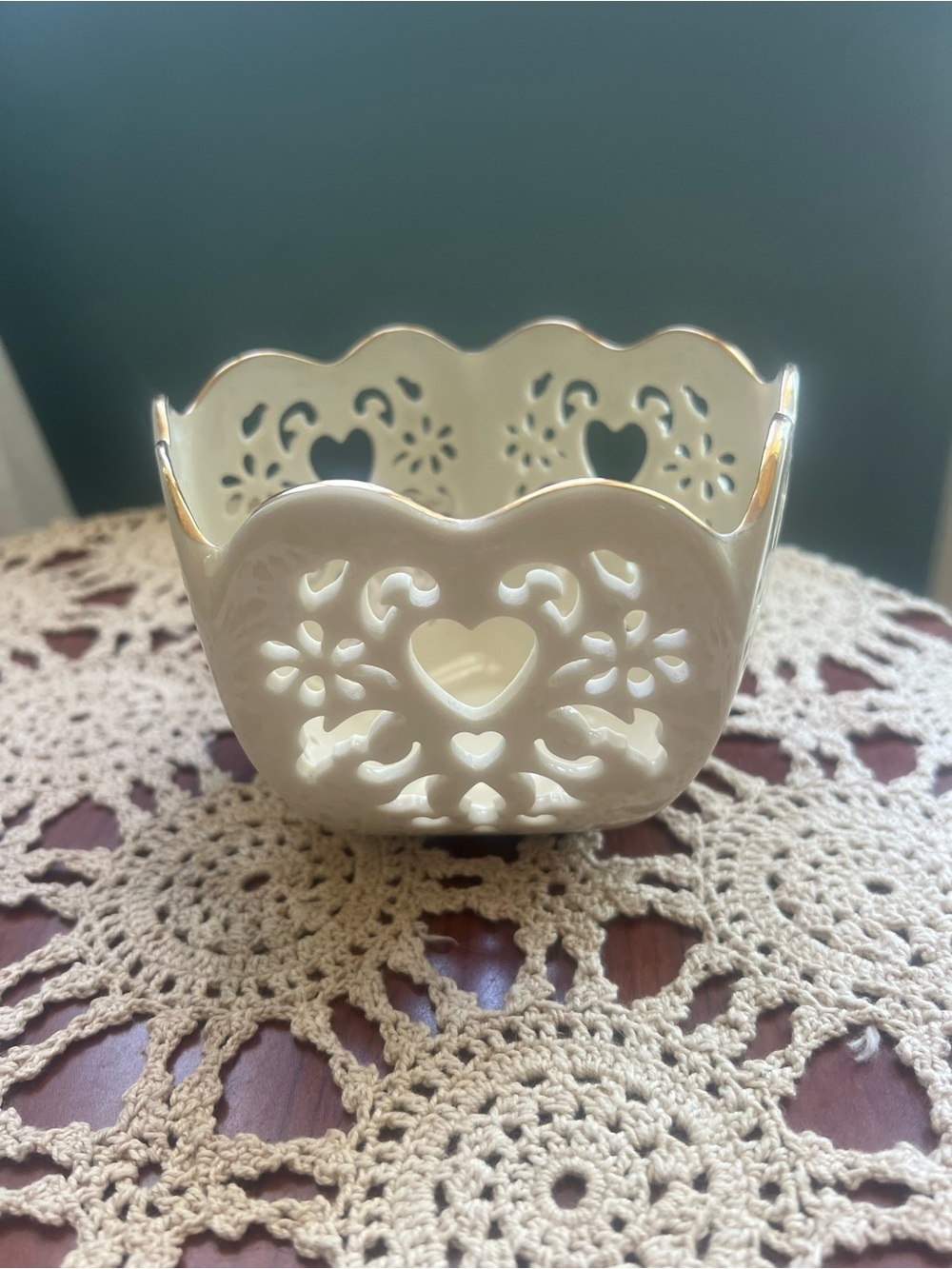 Lenox Basket Pierced Heart Porcelain Basket Bowl Ivory Gold Trim USA Scalloped
